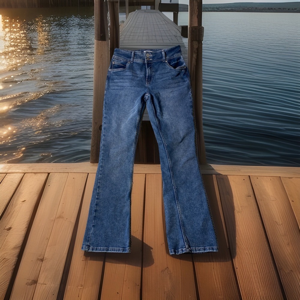 Refuge Jeans Women's‎ Medium Washed Denim Premium Denim Bootcut Leg Size 5R
